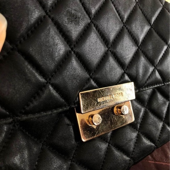 Micheal Kors black quilted purse - Picture 4 of 9